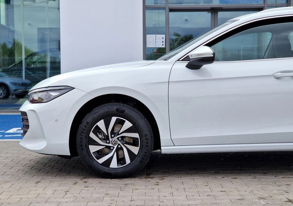 Volkswagen Passat cena 174000 przebieg: 1, rok produkcji 2024 z Siemiatycze małe 781